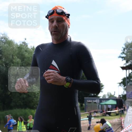 16.06.2024 - 26. Vierlanden-Triathlon Lena Gebhardt http://msf.ph/oto/6315800 16.06.2024 09:52:30 Schwimmen 121, 151, 176, 121, 151, 176 meine-sportfotos.de