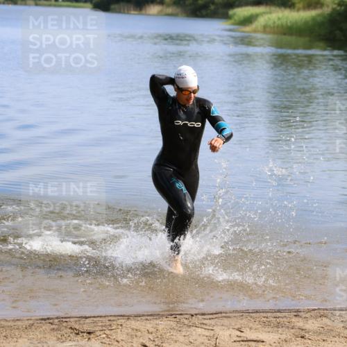 16.06.2024 - 26. Vierlanden-Triathlon Strokosch-Dieckow http://msf.ph/oto/6315815 16.06.2024 10:02:43 Schwimmen 226, 226 meine-sportfotos.de