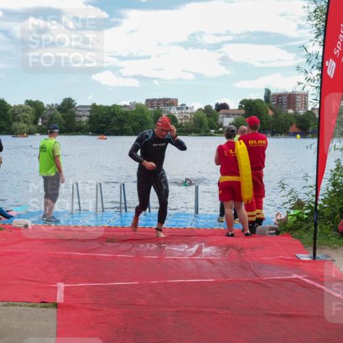 16.06.2024 - 7 Türme Triathlon KatJ http://msf.ph/oto/6315818 16.06.2024 11:26:22 Schwimmen 146, 185 meine-sportfotos.de