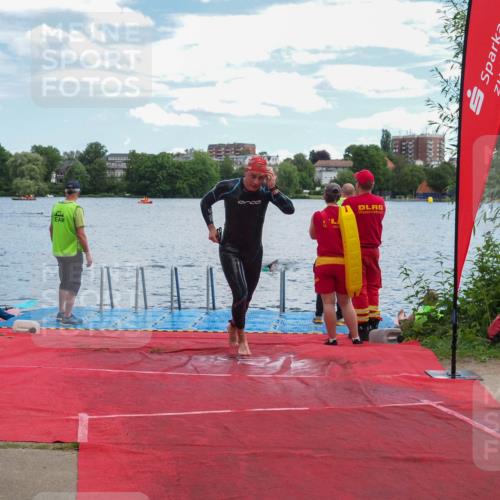 16.06.2024 - 7 Türme Triathlon KatJ http://msf.ph/oto/6315823 16.06.2024 11:26:23 Schwimmen 146, 185 meine-sportfotos.de