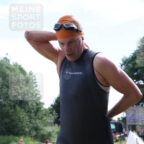 16.06.2024 - 26. Vierlanden-Triathlon Lena Gebhardt http://msf.ph/oto/6315865 16.06.2024 09:52:46 Schwimmen 151, 151 meine-sportfotos.de
