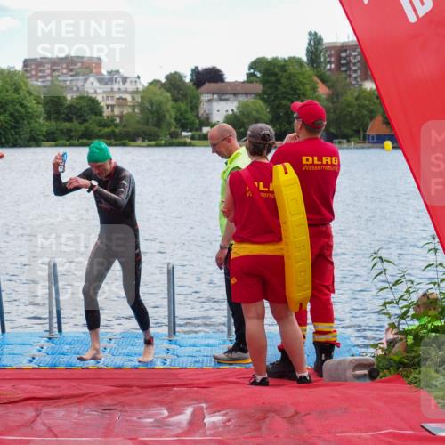 16.06.2024 - 7 Türme Triathlon KatJ http://msf.ph/oto/6315882 16.06.2024 11:26:47 Schwimmen 146 meine-sportfotos.de