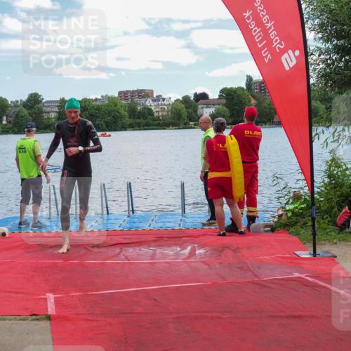 16.06.2024 - 7 Türme Triathlon KatJ http://msf.ph/oto/6315885 16.06.2024 11:26:49 Schwimmen 146 meine-sportfotos.de