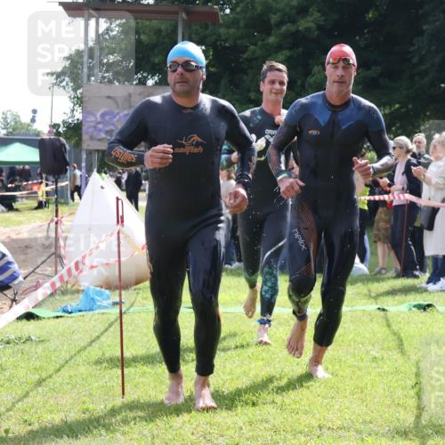 16.06.2024 - 26. Vierlanden-Triathlon Lena Gebhardt http://msf.ph/oto/6315890 16.06.2024 09:53:19 Schwimmen 143, 206, 216, 143, 206, 216 meine-sportfotos.de