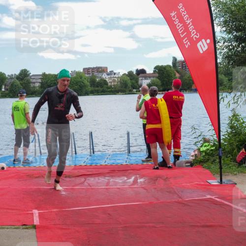 16.06.2024 - 7 Türme Triathlon KatJ http://msf.ph/oto/6315897 16.06.2024 11:26:49 Schwimmen 146 meine-sportfotos.de