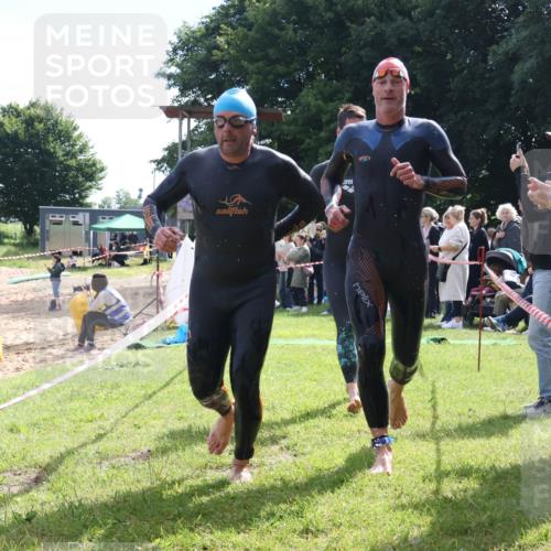 16.06.2024 - 26. Vierlanden-Triathlon Lena Gebhardt http://msf.ph/oto/6315898 16.06.2024 09:53:19 Schwimmen 143, 206, 216, 143, 206, 216 meine-sportfotos.de