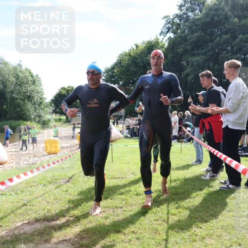16.06.2024 - 26. Vierlanden-Triathlon Lena Gebhardt http://msf.ph/oto/6315904 16.06.2024 09:53:20 Schwimmen 143, 206, 216, 143, 206, 216 meine-sportfotos.de