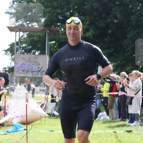 16.06.2024 - 26. Vierlanden-Triathlon Lena Gebhardt http://msf.ph/oto/6315947 16.06.2024 09:53:39 Schwimmen 67, 111, 67, 111 meine-sportfotos.de