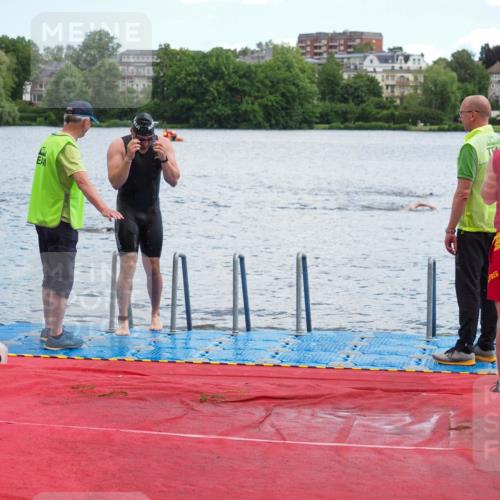 16.06.2024 - 7 Türme Triathlon KatJ http://msf.ph/oto/6315949 16.06.2024 11:27:28 Schwimmen 256 meine-sportfotos.de