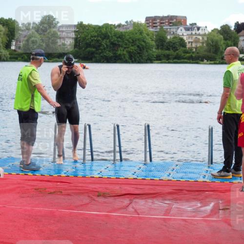 16.06.2024 - 7 Türme Triathlon KatJ http://msf.ph/oto/6315951 16.06.2024 11:27:28 Schwimmen 256 meine-sportfotos.de