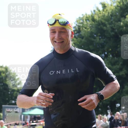 16.06.2024 - 26. Vierlanden-Triathlon Lena Gebhardt http://msf.ph/oto/6315957 16.06.2024 09:53:40 Schwimmen 67, 111, 67, 111 meine-sportfotos.de