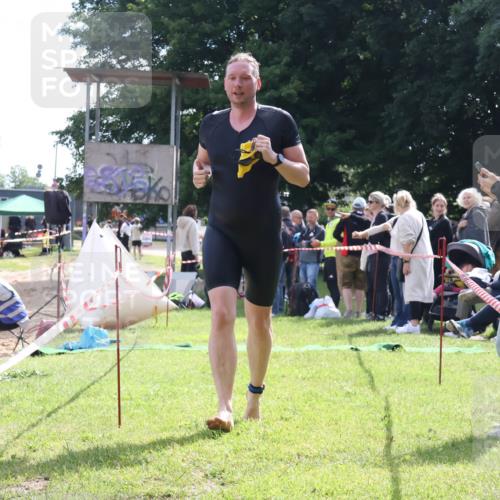 16.06.2024 - 26. Vierlanden-Triathlon Lena Gebhardt http://msf.ph/oto/6315975 16.06.2024 09:53:46 Schwimmen 67, 67 meine-sportfotos.de