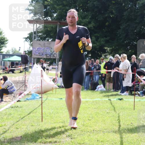 16.06.2024 - 26. Vierlanden-Triathlon Lena Gebhardt http://msf.ph/oto/6315979 16.06.2024 09:53:46 Schwimmen 67, 67 meine-sportfotos.de
