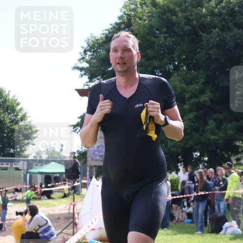 16.06.2024 - 26. Vierlanden-Triathlon Lena Gebhardt http://msf.ph/oto/6315988 16.06.2024 09:53:47 Schwimmen 67, 156, 67, 156 meine-sportfotos.de