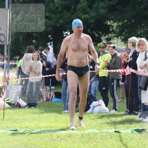 16.06.2024 - 26. Vierlanden-Triathlon Lena Gebhardt http://msf.ph/oto/6316001 16.06.2024 09:54:00 Schwimmen 156, 156 meine-sportfotos.de