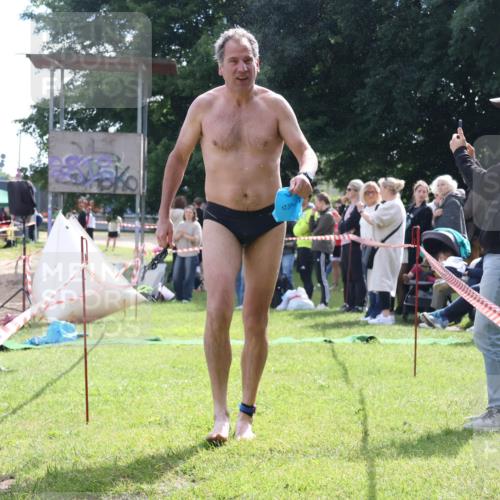 16.06.2024 - 26. Vierlanden-Triathlon Lena Gebhardt http://msf.ph/oto/6316028 16.06.2024 09:54:05 Schwimmen 156, 156 meine-sportfotos.de