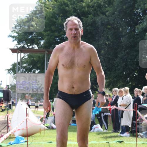 16.06.2024 - 26. Vierlanden-Triathlon Lena Gebhardt http://msf.ph/oto/6316034 16.06.2024 09:54:06 Schwimmen 156, 156 meine-sportfotos.de