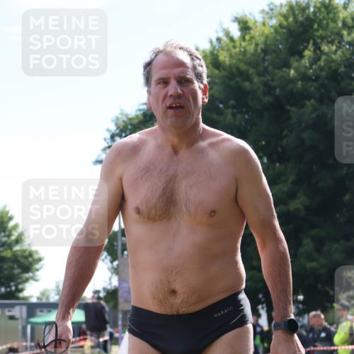 16.06.2024 - 26. Vierlanden-Triathlon Lena Gebhardt http://msf.ph/oto/6316042 16.06.2024 09:54:07 Schwimmen 156, 156 meine-sportfotos.de