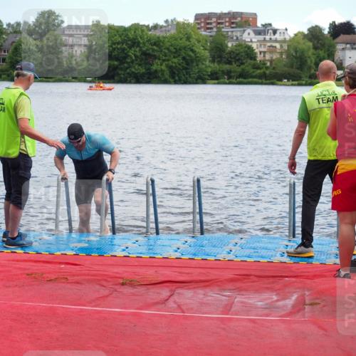 16.06.2024 - 7 Türme Triathlon KatJ http://msf.ph/oto/6316045 16.06.2024 11:27:59 Schwimmen 236, 251, 258, 266 meine-sportfotos.de