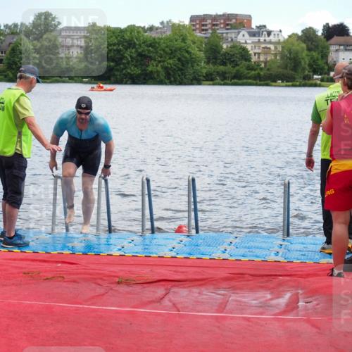 16.06.2024 - 7 Türme Triathlon KatJ http://msf.ph/oto/6316057 16.06.2024 11:28:00 Schwimmen 236, 251, 258, 266 meine-sportfotos.de