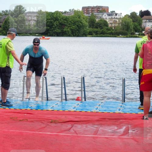 16.06.2024 - 7 Türme Triathlon KatJ http://msf.ph/oto/6316063 16.06.2024 11:28:00 Schwimmen 236, 251, 258, 266 meine-sportfotos.de