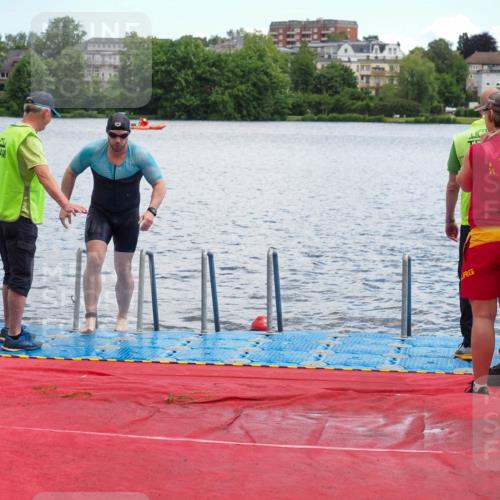 16.06.2024 - 7 Türme Triathlon KatJ http://msf.ph/oto/6316065 16.06.2024 11:28:00 Schwimmen 236, 251, 258, 266 meine-sportfotos.de