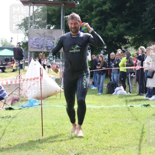 16.06.2024 - 26. Vierlanden-Triathlon Lena Gebhardt http://msf.ph/oto/6316099 16.06.2024 09:54:48 Schwimmen 119, 119 meine-sportfotos.de
