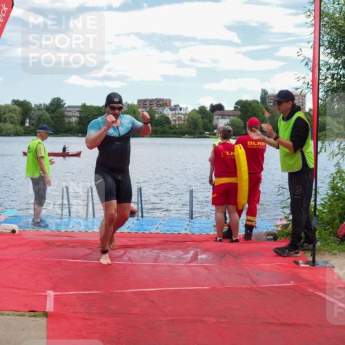 16.06.2024 - 7 Türme Triathlon KatJ http://msf.ph/oto/6316102 16.06.2024 11:28:04 Schwimmen 236, 251, 258, 266 meine-sportfotos.de