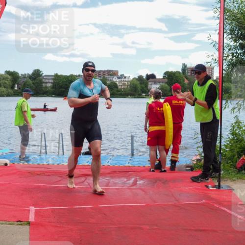 16.06.2024 - 7 Türme Triathlon KatJ http://msf.ph/oto/6316109 16.06.2024 11:28:05 Schwimmen 236, 251, 258, 266 meine-sportfotos.de