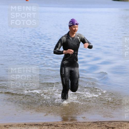 16.06.2024 - 26. Vierlanden-Triathlon Strokosch-Dieckow http://msf.ph/oto/6316110 16.06.2024 10:03:14 Schwimmen 225, 225 meine-sportfotos.de