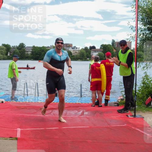 16.06.2024 - 7 Türme Triathlon KatJ http://msf.ph/oto/6316113 16.06.2024 11:28:05 Schwimmen 236, 251, 258, 266 meine-sportfotos.de