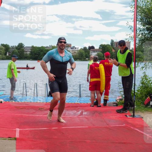 16.06.2024 - 7 Türme Triathlon KatJ http://msf.ph/oto/6316114 16.06.2024 11:28:05 Schwimmen 236, 251, 258, 266 meine-sportfotos.de