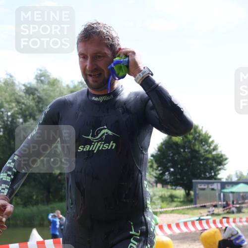 16.06.2024 - 26. Vierlanden-Triathlon Lena Gebhardt http://msf.ph/oto/6316120 16.06.2024 09:54:50 Schwimmen 119, 119 meine-sportfotos.de