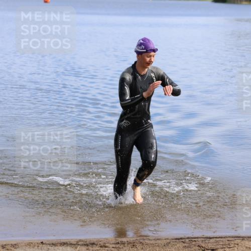 16.06.2024 - 26. Vierlanden-Triathlon Strokosch-Dieckow http://msf.ph/oto/6316125 16.06.2024 10:03:14 Schwimmen 225, 225 meine-sportfotos.de