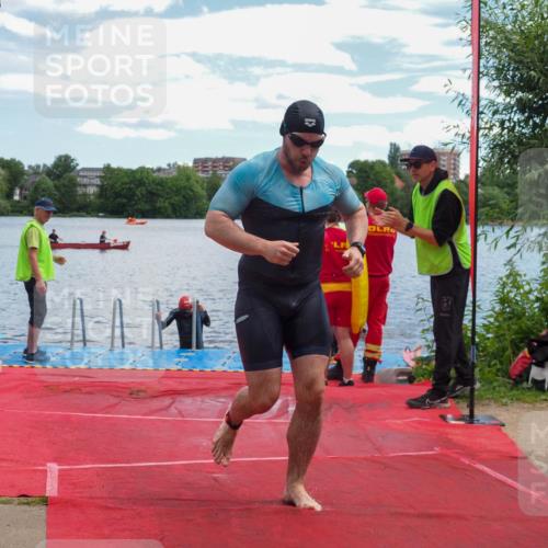 16.06.2024 - 7 Türme Triathlon KatJ http://msf.ph/oto/6316132 16.06.2024 11:28:05 Schwimmen 236, 251, 258, 266 meine-sportfotos.de