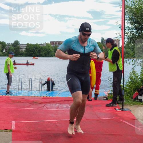 16.06.2024 - 7 Türme Triathlon KatJ http://msf.ph/oto/6316134 16.06.2024 11:28:06 Schwimmen 236, 251, 258, 266 meine-sportfotos.de