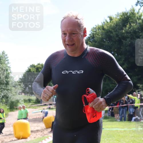 16.06.2024 - 26. Vierlanden-Triathlon Lena Gebhardt http://msf.ph/oto/6316152 16.06.2024 09:55:29 Schwimmen 132, 132 meine-sportfotos.de