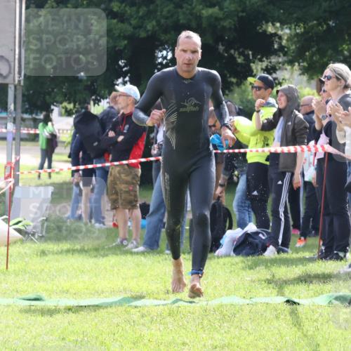 16.06.2024 - 26. Vierlanden-Triathlon Lena Gebhardt http://msf.ph/oto/6316158 16.06.2024 09:56:05 Schwimmen 150, 150 meine-sportfotos.de