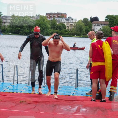 16.06.2024 - 7 Türme Triathlon KatJ http://msf.ph/oto/6316176 16.06.2024 11:28:13 Schwimmen 236, 251, 258, 266 meine-sportfotos.de