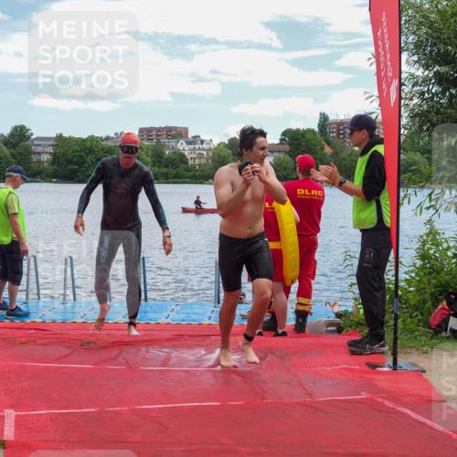 16.06.2024 - 7 Türme Triathlon KatJ http://msf.ph/oto/6316180 16.06.2024 11:28:14 Schwimmen 236, 251, 258, 266 meine-sportfotos.de