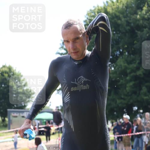 16.06.2024 - 26. Vierlanden-Triathlon Lena Gebhardt http://msf.ph/oto/6316181 16.06.2024 09:56:09 Schwimmen 150, 150 meine-sportfotos.de