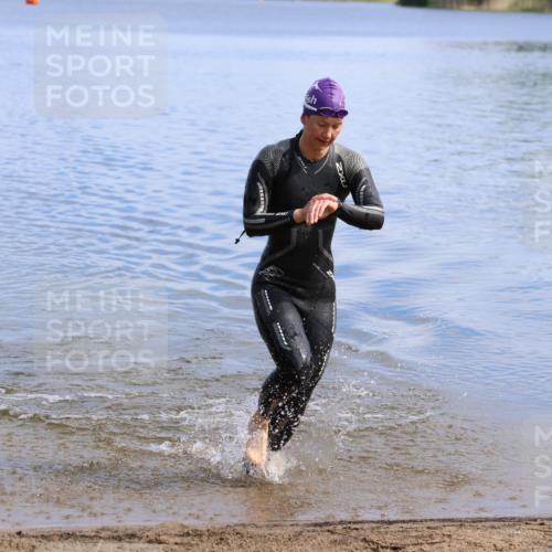 16.06.2024 - 26. Vierlanden-Triathlon Strokosch-Dieckow http://msf.ph/oto/6316184 16.06.2024 10:03:15 Schwimmen 225, 225 meine-sportfotos.de