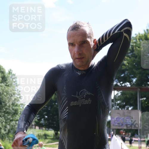 16.06.2024 - 26. Vierlanden-Triathlon Lena Gebhardt http://msf.ph/oto/6316187 16.06.2024 09:56:09 Schwimmen 150, 150 meine-sportfotos.de