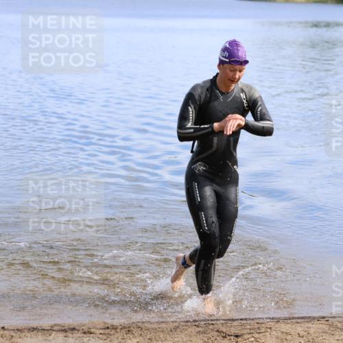 16.06.2024 - 26. Vierlanden-Triathlon Strokosch-Dieckow http://msf.ph/oto/6316221 16.06.2024 10:03:15 Schwimmen 225, 225 meine-sportfotos.de