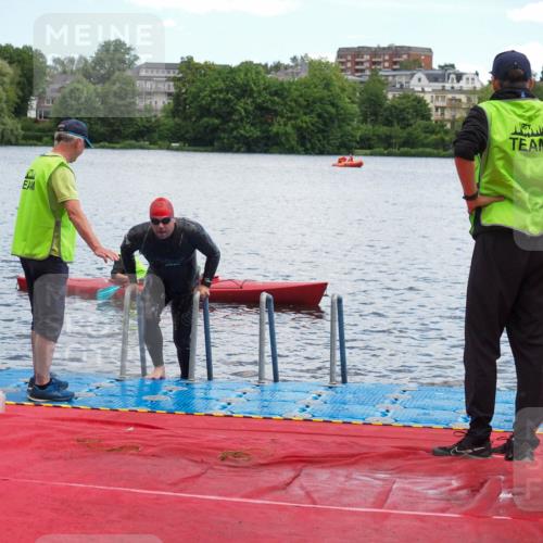 16.06.2024 - 7 Türme Triathlon KatJ http://msf.ph/oto/6316275 16.06.2024 11:28:28 Schwimmen 251 meine-sportfotos.de