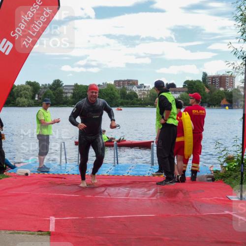 16.06.2024 - 7 Türme Triathlon KatJ http://msf.ph/oto/6316320 16.06.2024 11:28:32 Schwimmen 251 meine-sportfotos.de