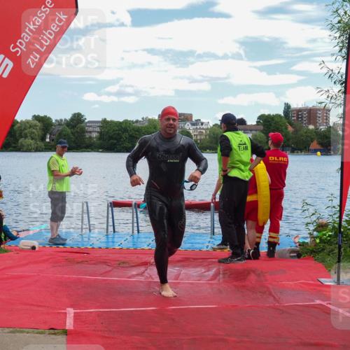 16.06.2024 - 7 Türme Triathlon KatJ http://msf.ph/oto/6316326 16.06.2024 11:28:33 Schwimmen 251 meine-sportfotos.de