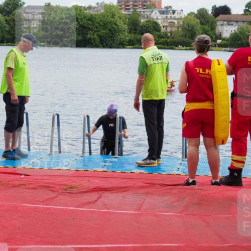 16.06.2024 - 7 Türme Triathlon KatJ http://msf.ph/oto/6316341 16.06.2024 11:33:47 Schwimmen 224 meine-sportfotos.de