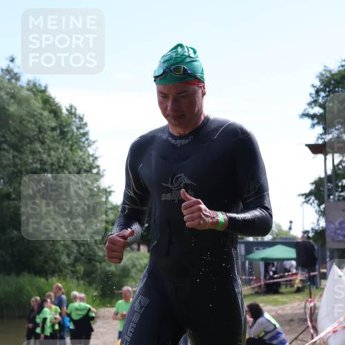 16.06.2024 - 26. Vierlanden-Triathlon Lena Gebhardt http://msf.ph/oto/6316362 16.06.2024 09:59:56 Schwimmen 201, 204, 201, 204 meine-sportfotos.de