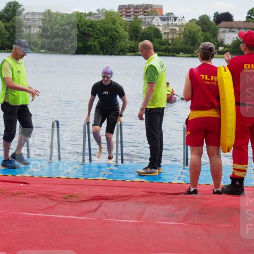 16.06.2024 - 7 Türme Triathlon KatJ http://msf.ph/oto/6316376 16.06.2024 11:33:49 Schwimmen 224 meine-sportfotos.de
